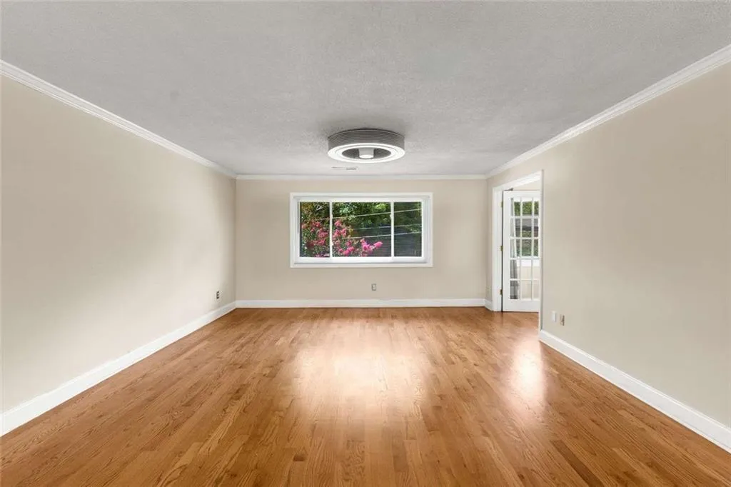 115 Biscayne Drive Nw Unit E3, Atlanta, Georgia 30309, 3 Bedrooms Bedrooms, ,2 BathroomsBathrooms,Residential,For Sale,115 Biscayne Drive Nw Unit E3,7600369