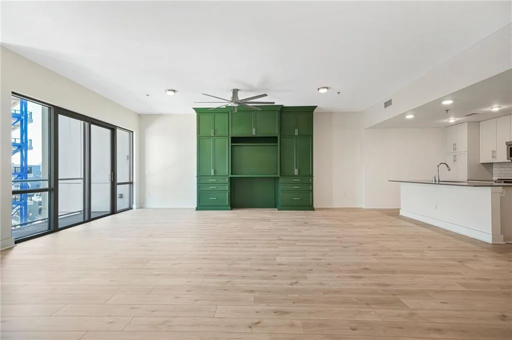 1100 Howell Mill Road Nw Unit 505, Atlanta, Georgia 30318, 2 Bedrooms Bedrooms, ,2 BathroomsBathrooms,Residential,Sold,1100 Howell Mill Road Nw Unit 505,7569161