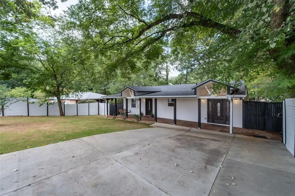 2193 Abner Place Nw, Atlanta, Georgia 30318, 3 Bedrooms Bedrooms, ,2 BathroomsBathrooms,Residential,For Sale,2193 Abner Place Nw,7628267