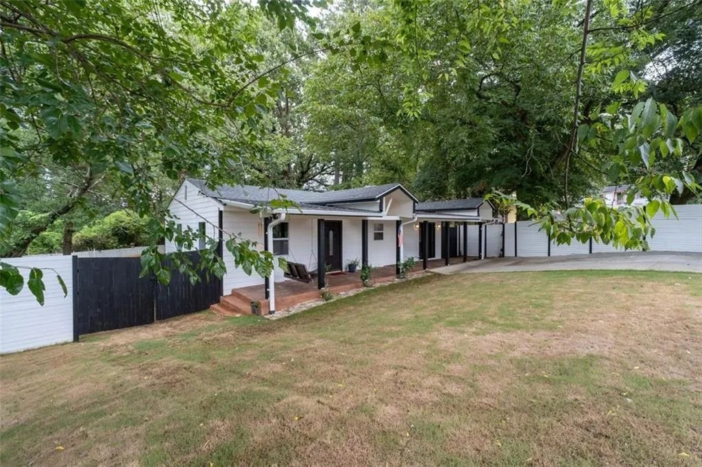 2193 Abner Place Nw, Atlanta, Georgia 30318, 3 Bedrooms Bedrooms, ,2 BathroomsBathrooms,Residential,For Sale,2193 Abner Place Nw,7628267