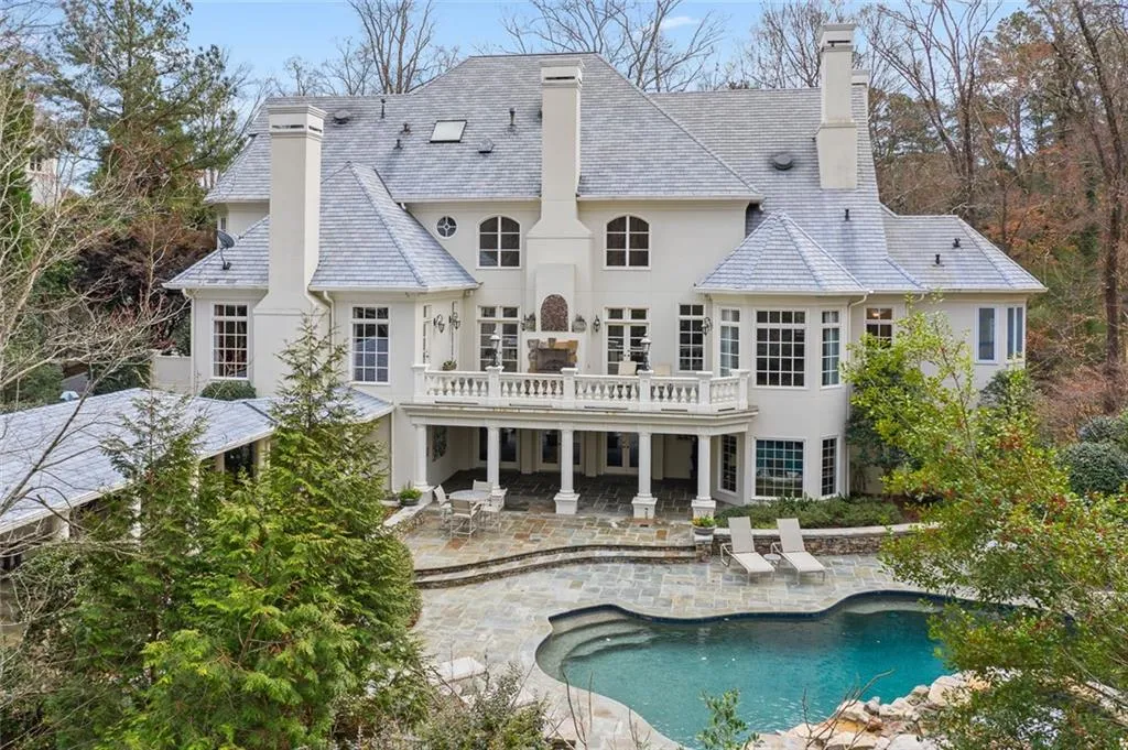 4711 Northside Drive, Sandy Springs, Georgia 30327, 5 Bedrooms Bedrooms, ,5 BathroomsBathrooms,Residential,Sold,4711 Northside Drive,6517376