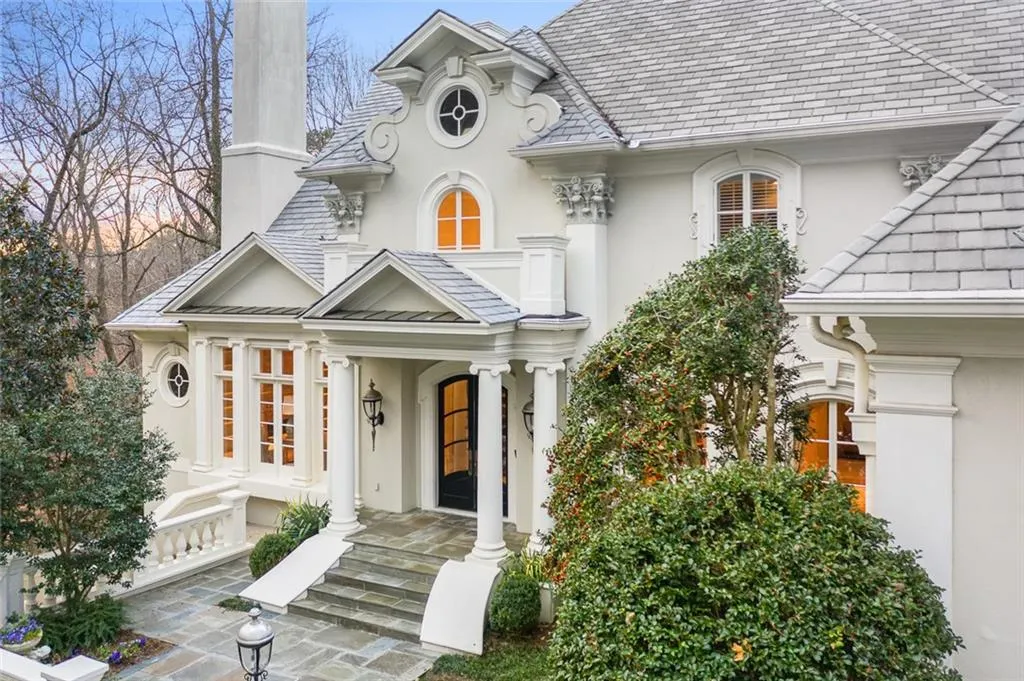 4711 Northside Drive, Sandy Springs, Georgia 30327, 5 Bedrooms Bedrooms, ,5 BathroomsBathrooms,Residential,Sold,4711 Northside Drive,6517376