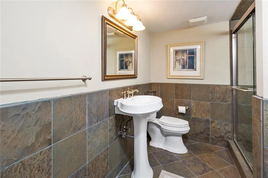 6120 Heards Creek Drive, Sandy Springs, Georgia 30328, 5 Bedrooms Bedrooms, ,4 BathroomsBathrooms,Residential,Sold,6120 Heards Creek Drive,5833928