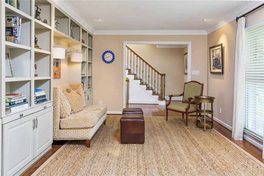 6120 Heards Creek Drive, Sandy Springs, Georgia 30328, 5 Bedrooms Bedrooms, ,4 BathroomsBathrooms,Residential,Sold,6120 Heards Creek Drive,5833928