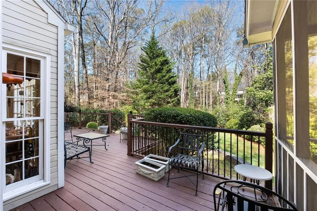 2380 Kimbrough Court, Sandy Springs, Georgia 30350, 5 Bedrooms Bedrooms, ,3 BathroomsBathrooms,Residential,For Sale,2380 Kimbrough Court,7728642