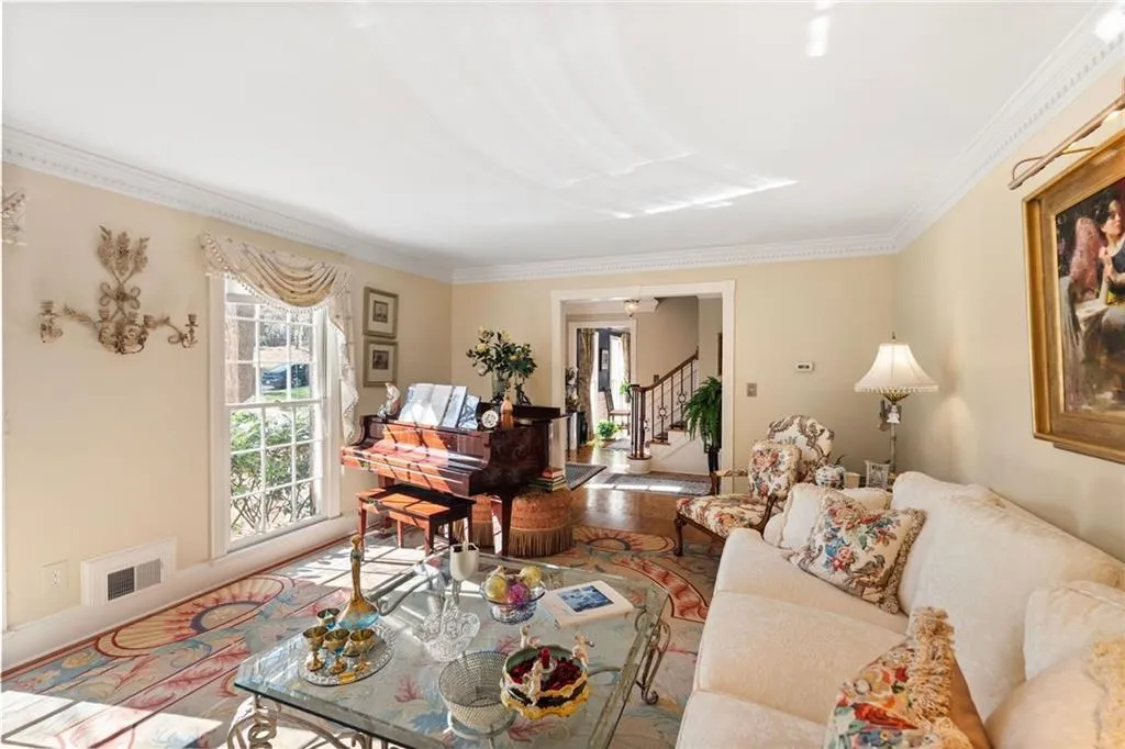 2380 Kimbrough Court, Sandy Springs, Georgia 30350, 5 Bedrooms Bedrooms, ,3 BathroomsBathrooms,Residential,For Sale,2380 Kimbrough Court,7728642
