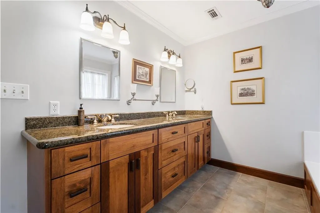 2380 Kimbrough Court, Sandy Springs, Georgia 30350, 5 Bedrooms Bedrooms, ,3 BathroomsBathrooms,Residential,For Sale,2380 Kimbrough Court,7728642