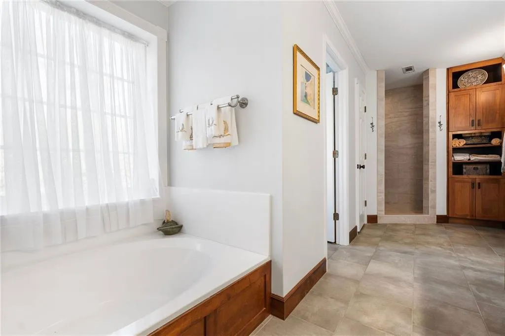 2380 Kimbrough Court, Sandy Springs, Georgia 30350, 5 Bedrooms Bedrooms, ,3 BathroomsBathrooms,Residential,For Sale,2380 Kimbrough Court,7728642