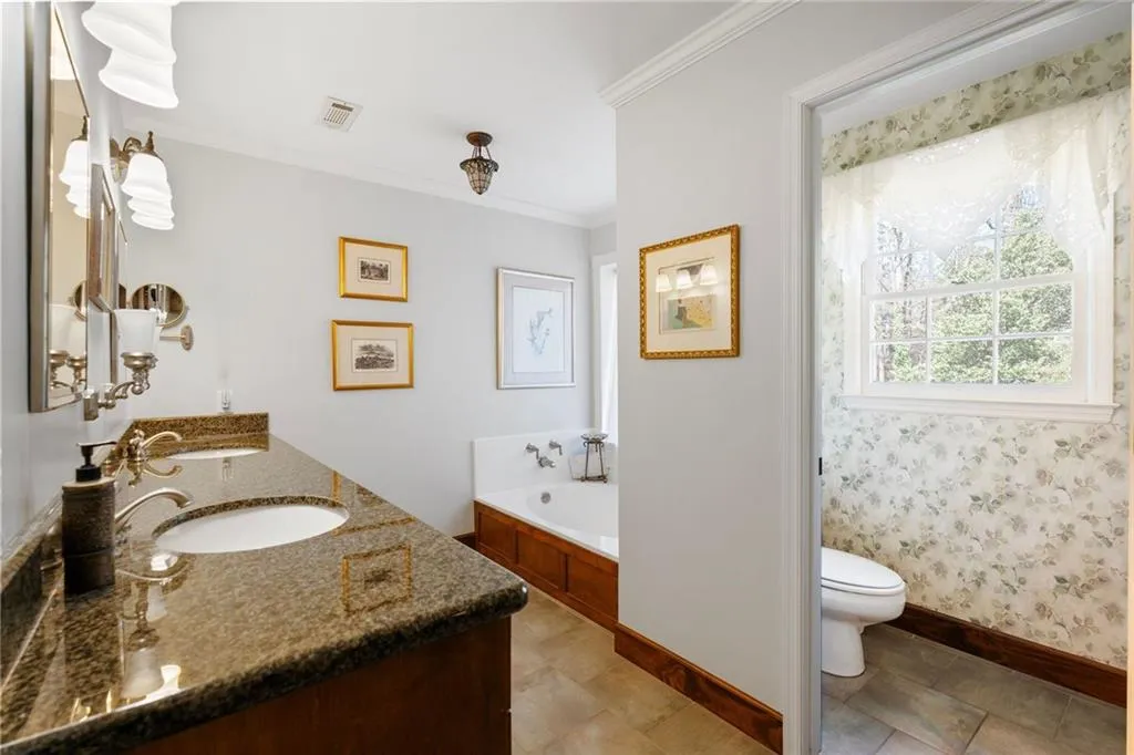 2380 Kimbrough Court, Sandy Springs, Georgia 30350, 5 Bedrooms Bedrooms, ,3 BathroomsBathrooms,Residential,For Sale,2380 Kimbrough Court,7728642
