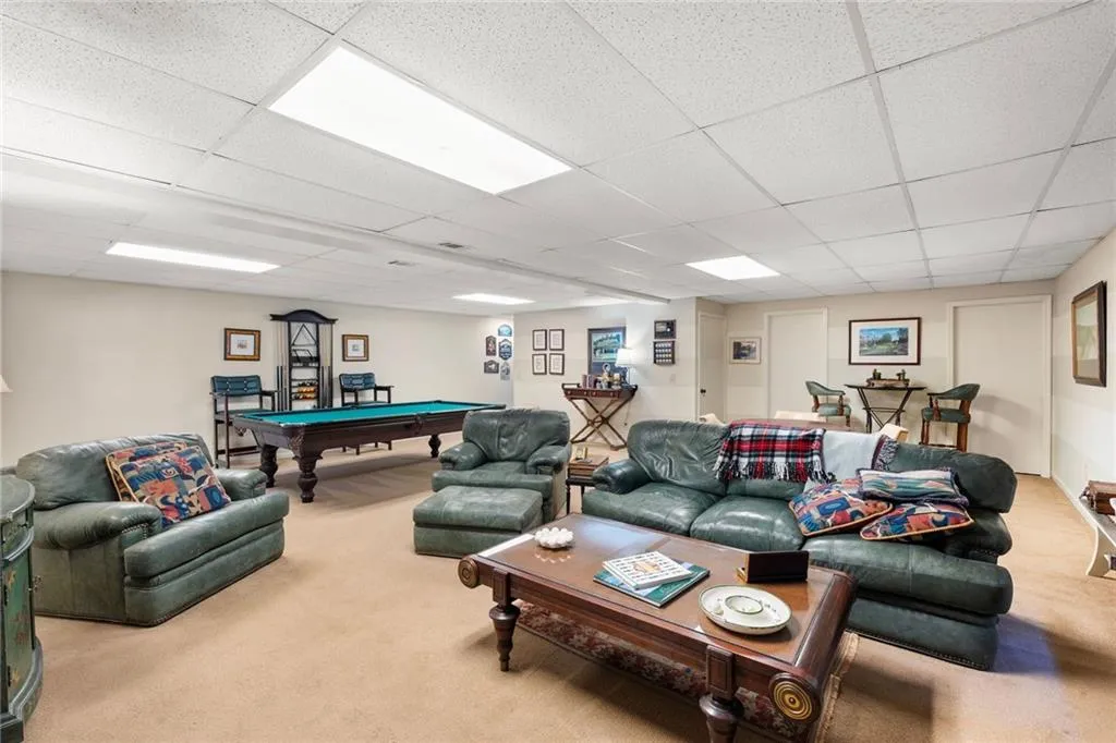 2380 Kimbrough Court, Sandy Springs, Georgia 30350, 5 Bedrooms Bedrooms, ,3 BathroomsBathrooms,Residential,For Sale,2380 Kimbrough Court,7728642