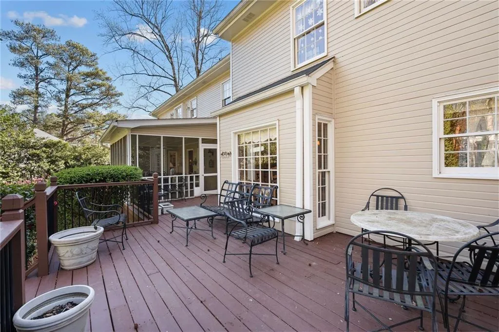 2380 Kimbrough Court, Sandy Springs, Georgia 30350, 5 Bedrooms Bedrooms, ,3 BathroomsBathrooms,Residential,For Sale,2380 Kimbrough Court,7728642