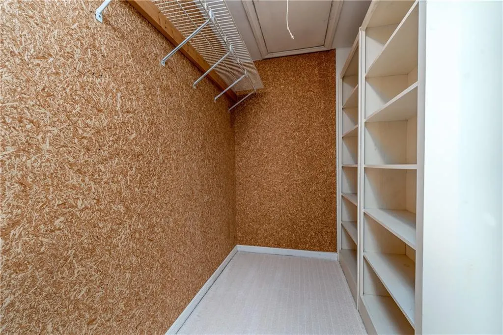 380 Ferry Landing, Sandy Springs, Georgia 30328, 5 Bedrooms Bedrooms, ,4 BathroomsBathrooms,Residential,Sold,380 Ferry Landing,7177340