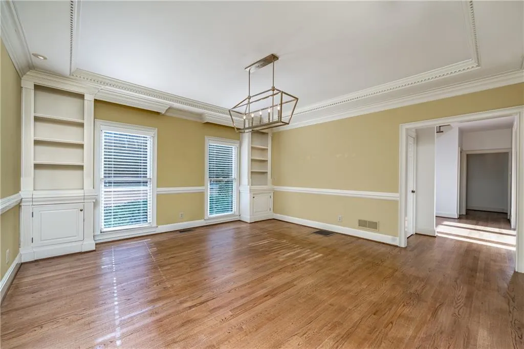 380 Ferry Landing, Sandy Springs, Georgia 30328, 5 Bedrooms Bedrooms, ,4 BathroomsBathrooms,Residential,Sold,380 Ferry Landing,7177340