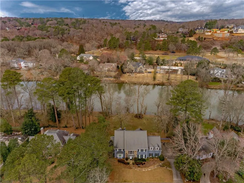 380 Ferry Landing, Sandy Springs, Georgia 30328, 5 Bedrooms Bedrooms, ,4 BathroomsBathrooms,Residential,Sold,380 Ferry Landing,7177340