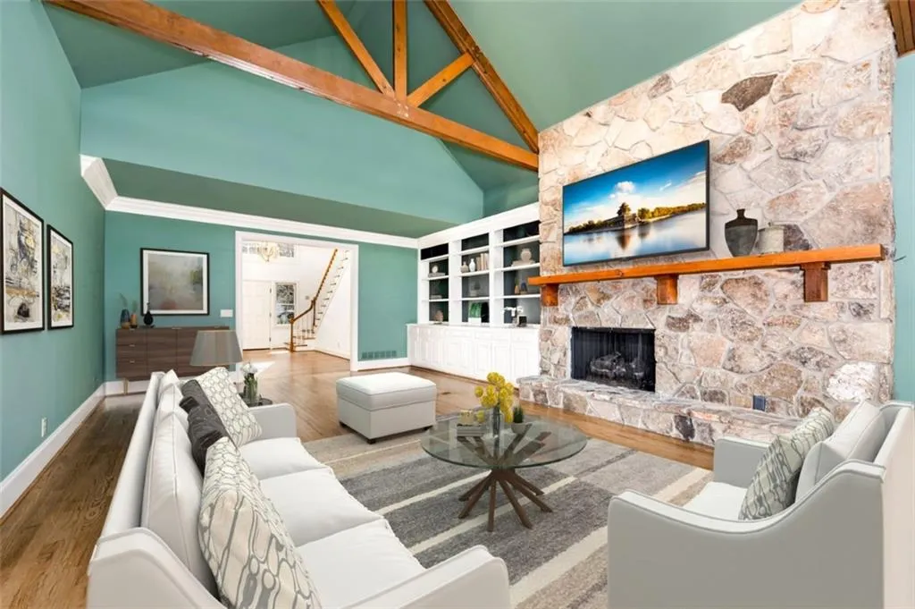 380 Ferry Landing, Sandy Springs, Georgia 30328, 5 Bedrooms Bedrooms, ,4 BathroomsBathrooms,Residential,Sold,380 Ferry Landing,7177340