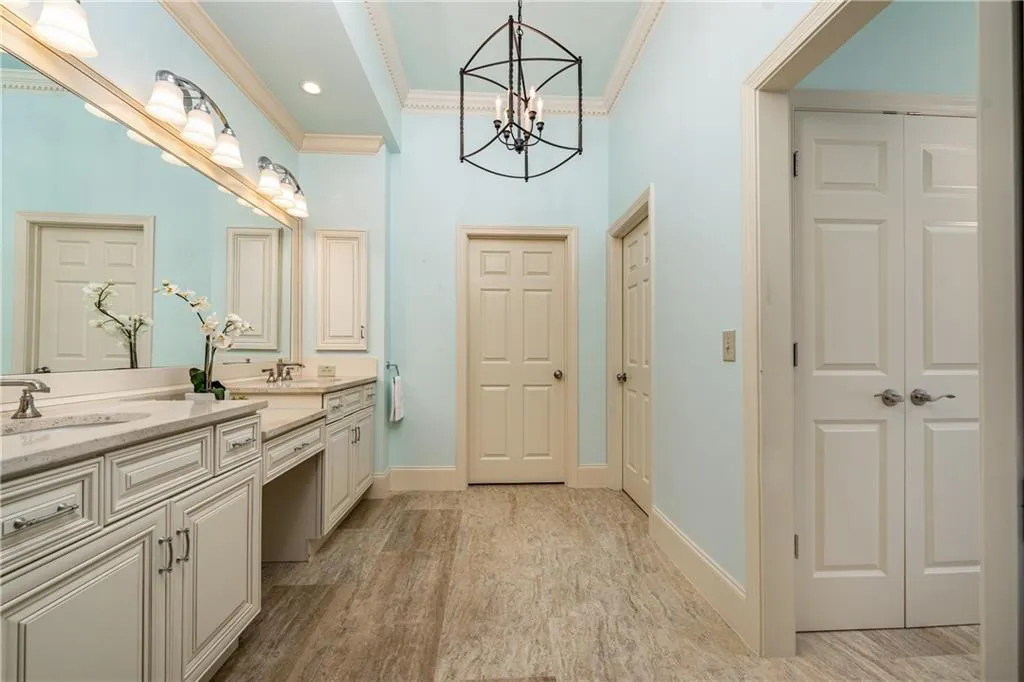 380 Ferry Landing, Sandy Springs, Georgia 30328, 5 Bedrooms Bedrooms, ,4 BathroomsBathrooms,Residential,Sold,380 Ferry Landing,7177340