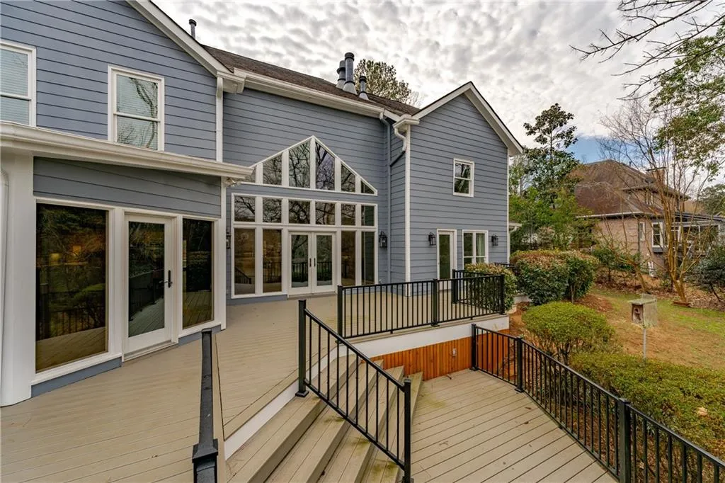 380 Ferry Landing, Sandy Springs, Georgia 30328, 5 Bedrooms Bedrooms, ,4 BathroomsBathrooms,Residential,Sold,380 Ferry Landing,7177340