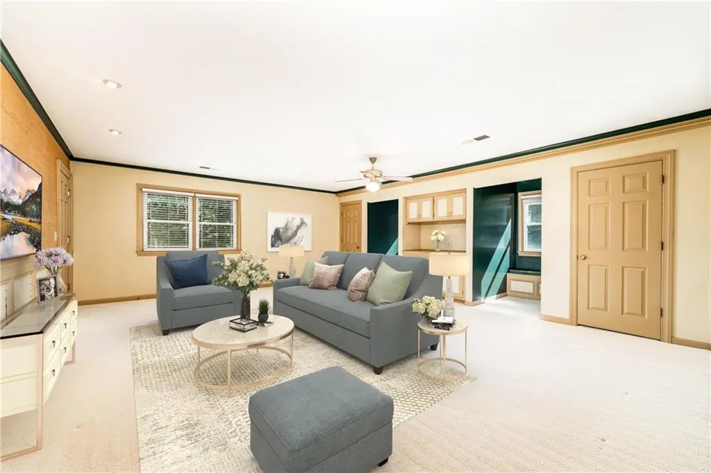 380 Ferry Landing, Sandy Springs, Georgia 30328, 5 Bedrooms Bedrooms, ,4 BathroomsBathrooms,Residential,Sold,380 Ferry Landing,7177340