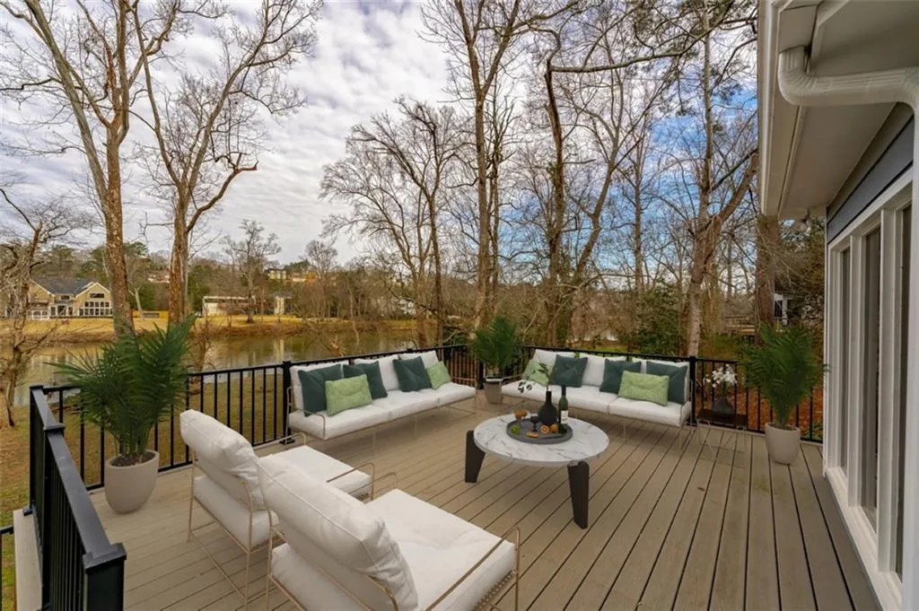 380 Ferry Landing, Sandy Springs, Georgia 30328, 5 Bedrooms Bedrooms, ,4 BathroomsBathrooms,Residential,Sold,380 Ferry Landing,7177340