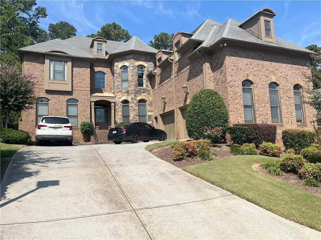 812 Stratford Court, Atlanta, Georgia 30350, 6 Bedrooms Bedrooms, ,6 BathroomsBathrooms,Residential,For Sale,812 Stratford Court,7647967
