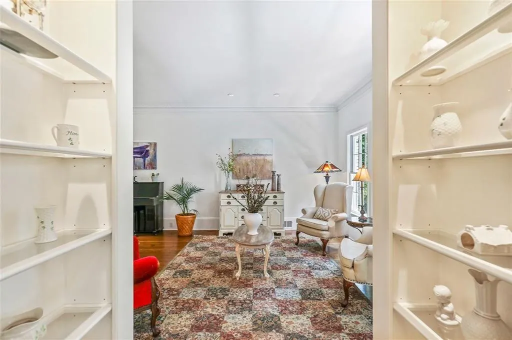 5700 Lake Island Drive, Atlanta, Georgia 30327, 4 Bedrooms Bedrooms, ,3 BathroomsBathrooms,Residential,Sold,5700 Lake Island Drive,6908965