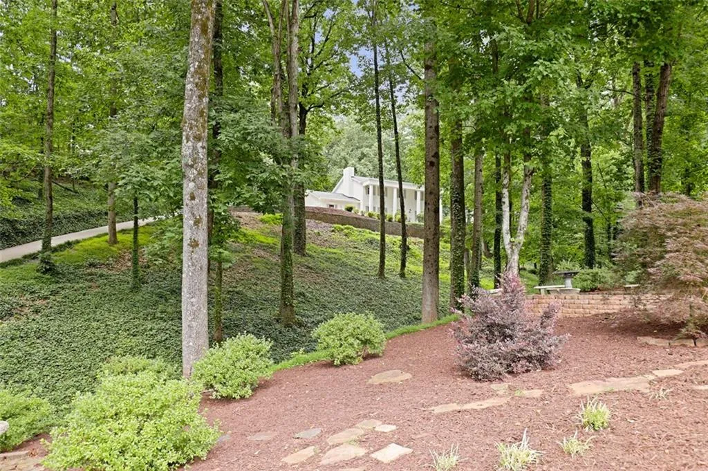 5700 Lake Island Drive, Atlanta, Georgia 30327, 4 Bedrooms Bedrooms, ,3 BathroomsBathrooms,Residential,Sold,5700 Lake Island Drive,6908965