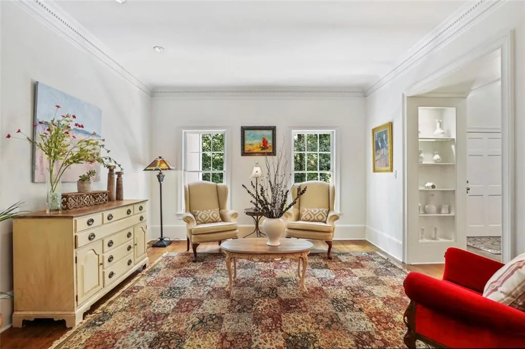5700 Lake Island Drive, Atlanta, Georgia 30327, 4 Bedrooms Bedrooms, ,3 BathroomsBathrooms,Residential,Sold,5700 Lake Island Drive,6908965