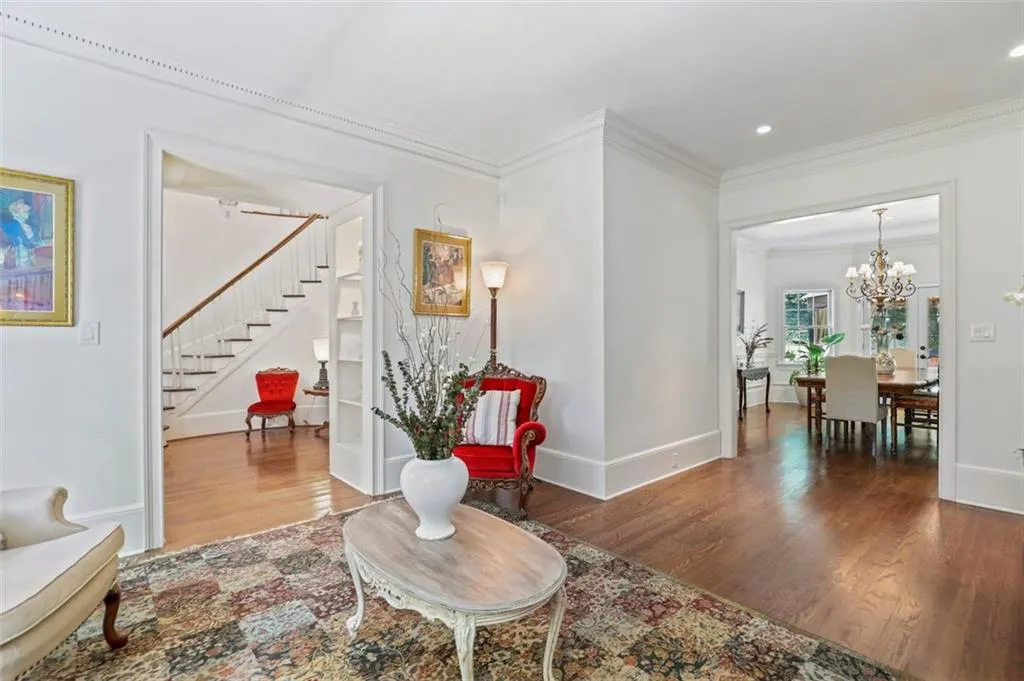 5700 Lake Island Drive, Atlanta, Georgia 30327, 4 Bedrooms Bedrooms, ,3 BathroomsBathrooms,Residential,Sold,5700 Lake Island Drive,6908965