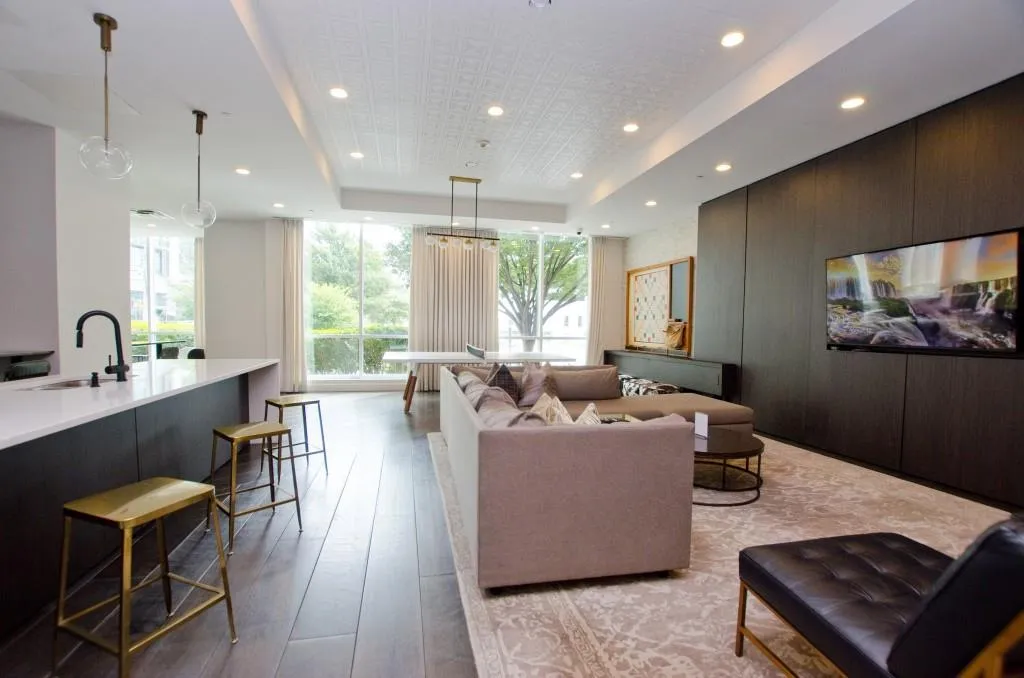 325 E Paces Ferry Road Unit 2111, Atlanta, Georgia 30305, 2 Bedrooms Bedrooms, ,2 BathroomsBathrooms,Residential,For Sale,325 E Paces Ferry Road Unit 2111,7634954
