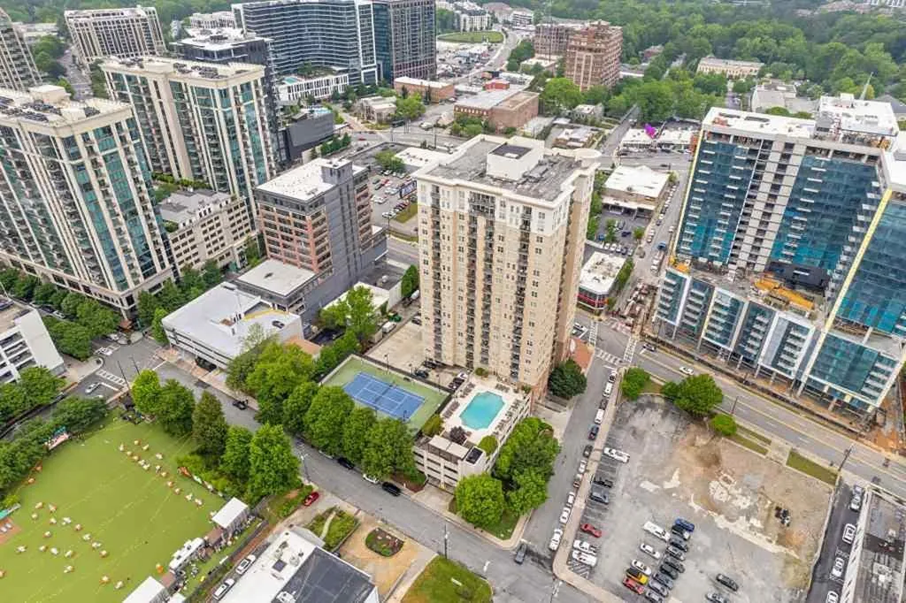 325 E Paces Ferry Road Unit 2111, Atlanta, Georgia 30305, 2 Bedrooms Bedrooms, ,2 BathroomsBathrooms,Residential,For Sale,325 E Paces Ferry Road Unit 2111,7634954