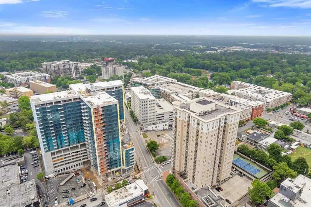 325 E Paces Ferry Road Unit 2111, Atlanta, Georgia 30305, 2 Bedrooms Bedrooms, ,2 BathroomsBathrooms,Residential,For Sale,325 E Paces Ferry Road Unit 2111,7634954