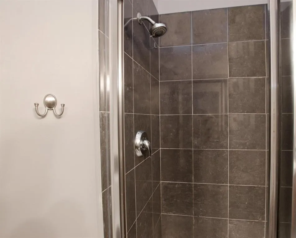 325 E Paces Ferry Road Unit 2111, Atlanta, Georgia 30305, 2 Bedrooms Bedrooms, ,2 BathroomsBathrooms,Residential,For Sale,325 E Paces Ferry Road Unit 2111,7634954