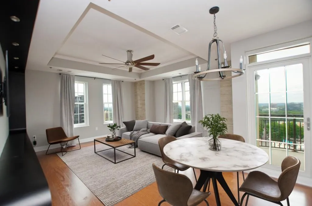 325 E Paces Ferry Road Unit 2111, Atlanta, Georgia 30305, 2 Bedrooms Bedrooms, ,2 BathroomsBathrooms,Residential,For Sale,325 E Paces Ferry Road Unit 2111,7634954