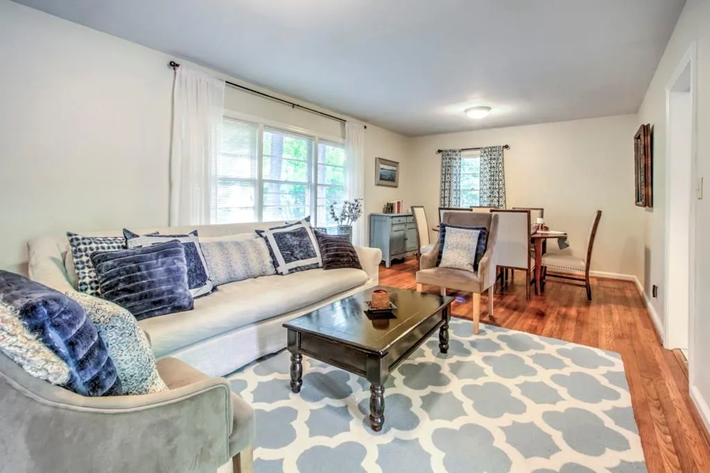58 Spruell Springs Road, Atlanta, Georgia 30342, 2 Bedrooms Bedrooms, ,1 BathroomBathrooms,Residential,Sold,58 Spruell Springs Road,6026812