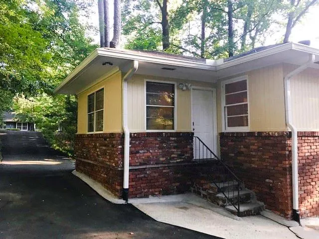 58 Spruell Springs Road, Atlanta, Georgia 30342, 2 Bedrooms Bedrooms, ,1 BathroomBathrooms,Residential,Sold,58 Spruell Springs Road,6026812