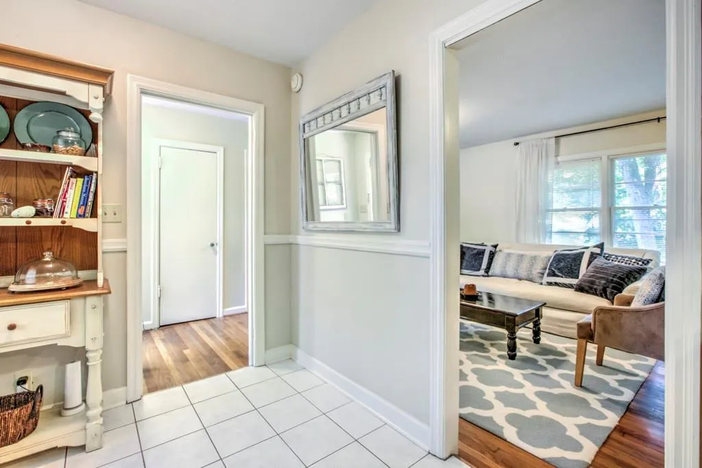 58 Spruell Springs Road, Atlanta, Georgia 30342, 2 Bedrooms Bedrooms, ,1 BathroomBathrooms,Residential,Sold,58 Spruell Springs Road,6026812