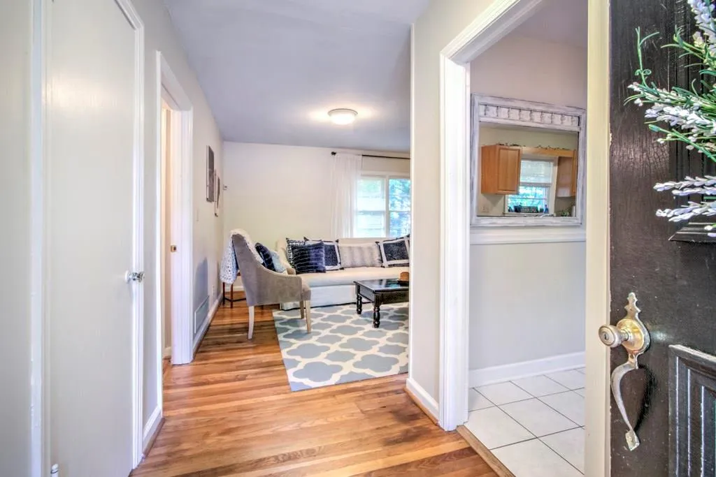 58 Spruell Springs Road, Atlanta, Georgia 30342, 2 Bedrooms Bedrooms, ,1 BathroomBathrooms,Residential,Sold,58 Spruell Springs Road,6026812