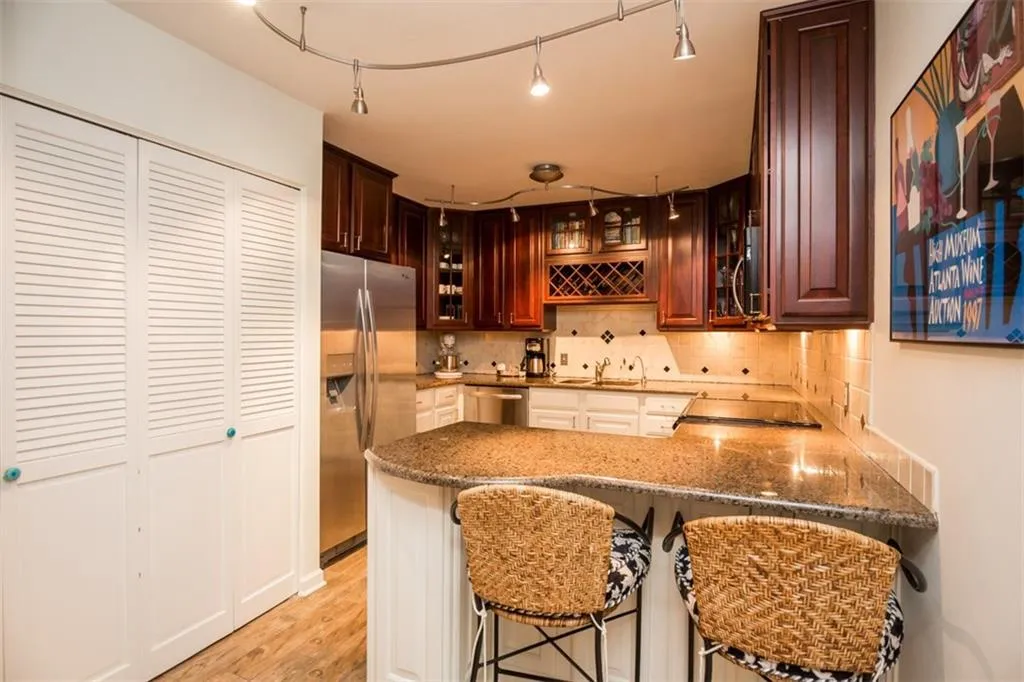 3530 Piedmont Road Unit 11k, Atlanta, Georgia 30305, 2 Bedrooms Bedrooms, ,2 BathroomsBathrooms,Residential,Sold,3530 Piedmont Road Unit 11k,5904554