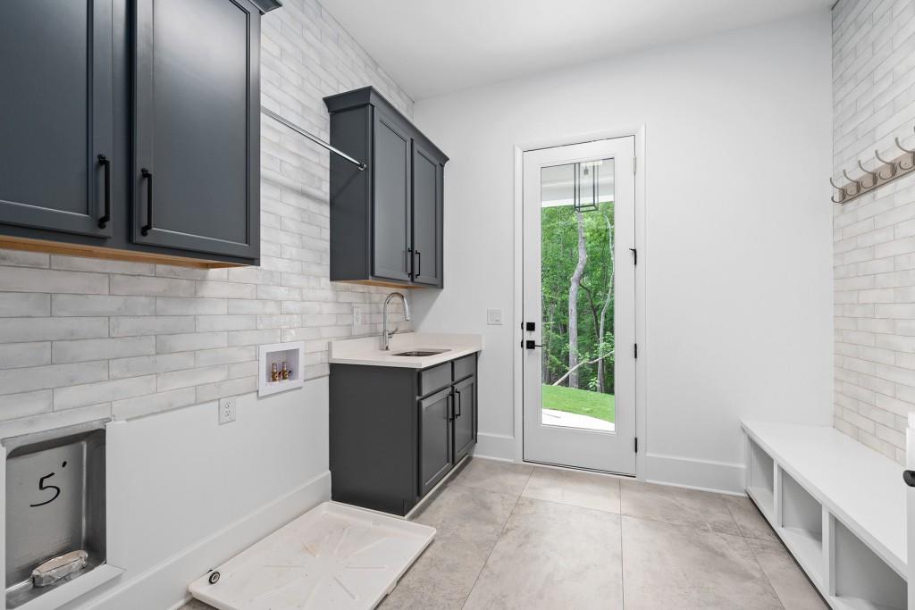 130 Nezhat Place Lot No 4, Sandy Springs, Georgia 30350, 5 Bedrooms Bedrooms, ,5 BathroomsBathrooms,Residential,Sold,130 Nezhat Place Lot No 4,7287655