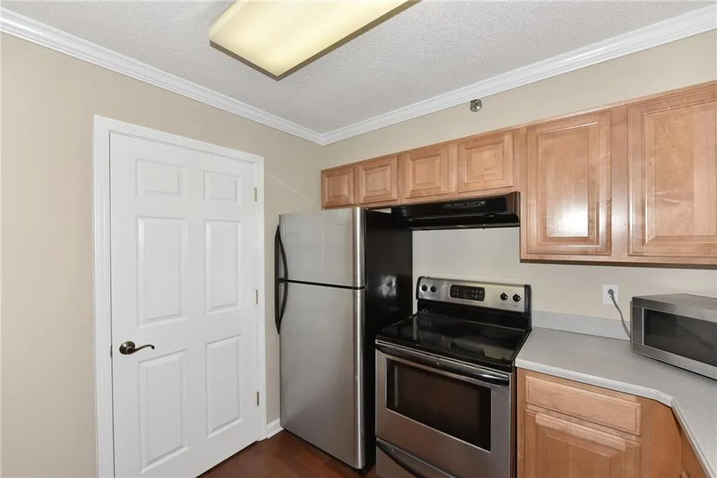 795 Hammond Drive Unit 1001, Atlanta, Georgia 30328, 2 Bedrooms Bedrooms, ,1 BathroomBathrooms,Residential,Sold,795 Hammond Drive Unit 1001,5898691