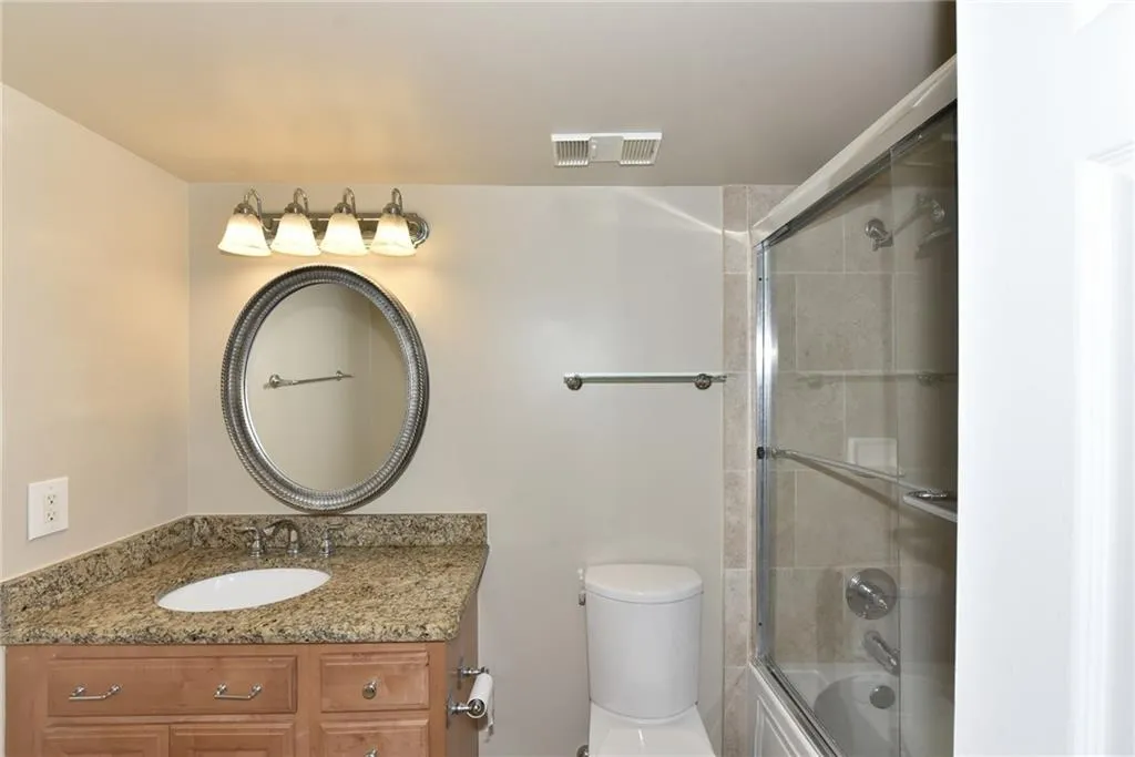 795 Hammond Drive Unit 1001, Atlanta, Georgia 30328, 2 Bedrooms Bedrooms, ,1 BathroomBathrooms,Residential,Sold,795 Hammond Drive Unit 1001,5898691