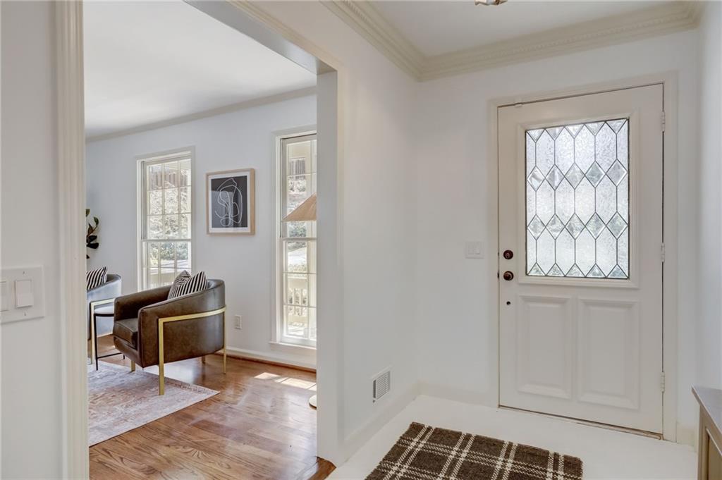 177 N Mill Court, Sandy Springs, Georgia 30328, 5 Bedrooms Bedrooms, ,4 BathroomsBathrooms,Residential,Sold,177 N Mill Court,7343988