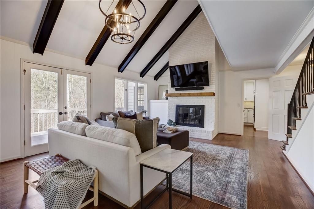 177 N Mill Court, Sandy Springs, Georgia 30328, 5 Bedrooms Bedrooms, ,4 BathroomsBathrooms,Residential,Sold,177 N Mill Court,7343988