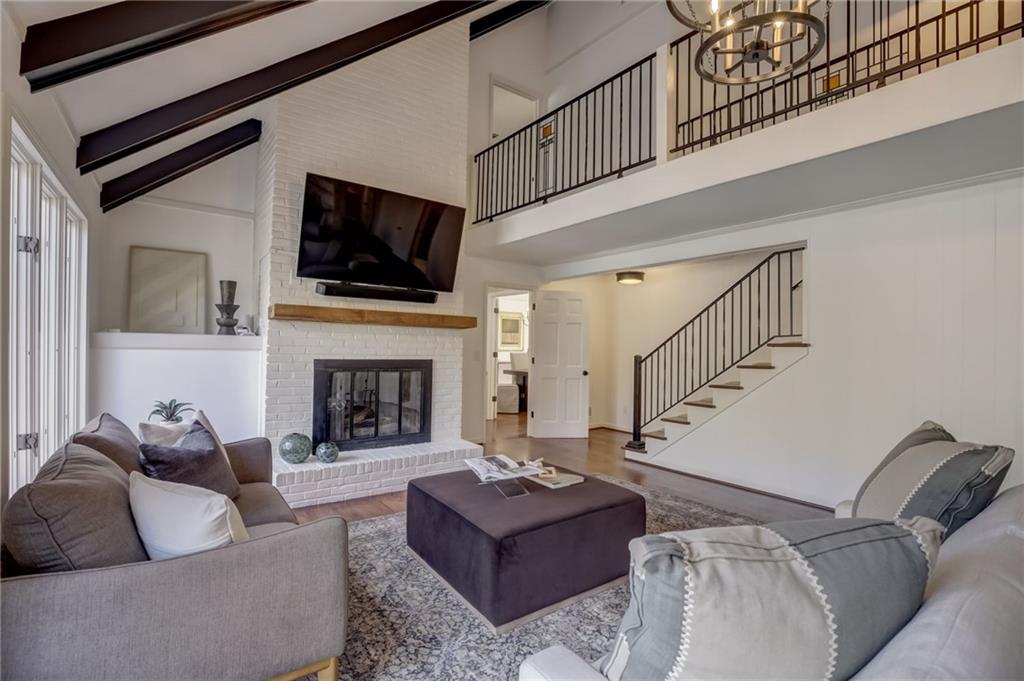 177 N Mill Court, Sandy Springs, Georgia 30328, 5 Bedrooms Bedrooms, ,4 BathroomsBathrooms,Residential,Sold,177 N Mill Court,7343988