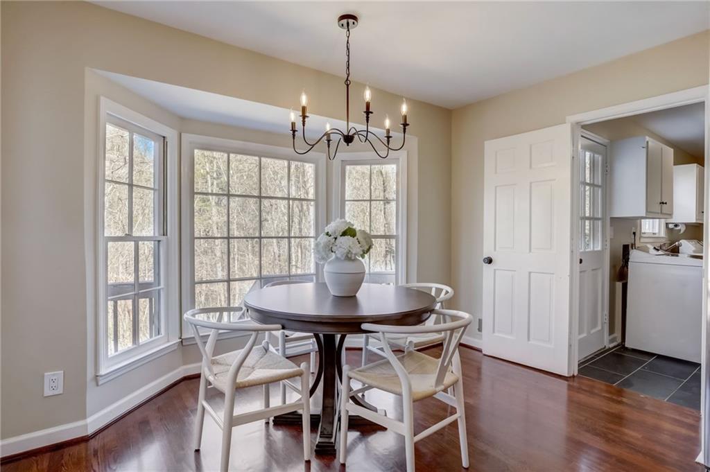 177 N Mill Court, Sandy Springs, Georgia 30328, 5 Bedrooms Bedrooms, ,4 BathroomsBathrooms,Residential,Sold,177 N Mill Court,7343988