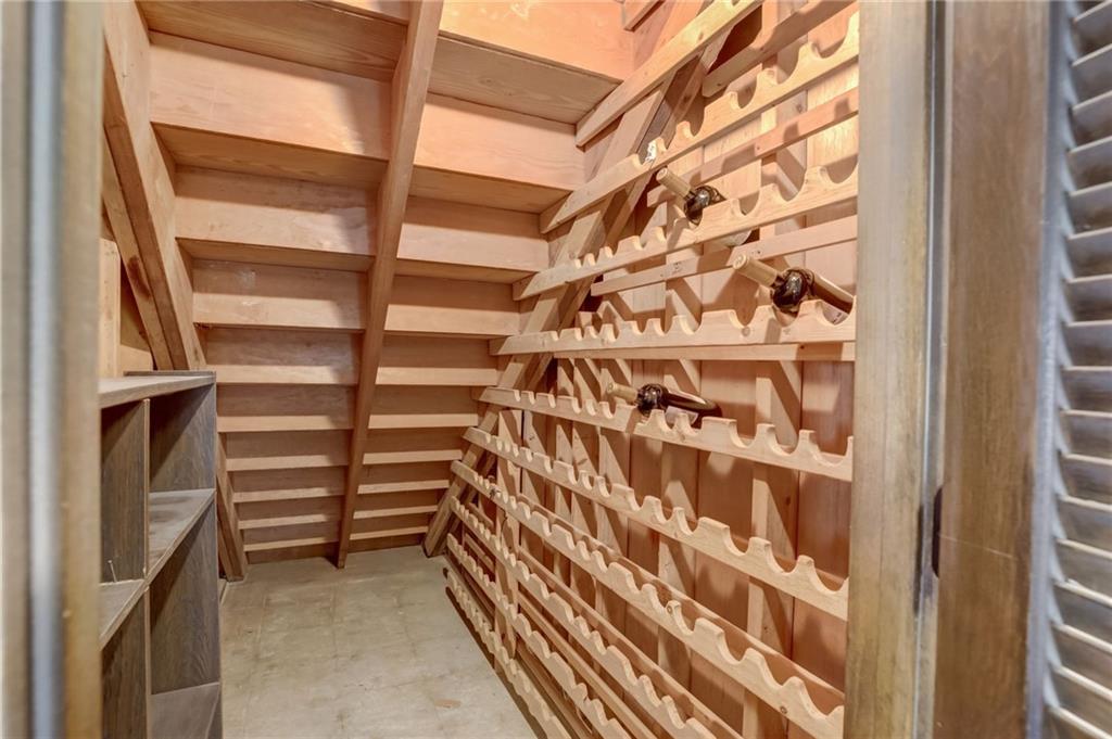 177 N Mill Court, Sandy Springs, Georgia 30328, 5 Bedrooms Bedrooms, ,4 BathroomsBathrooms,Residential,Sold,177 N Mill Court,7343988