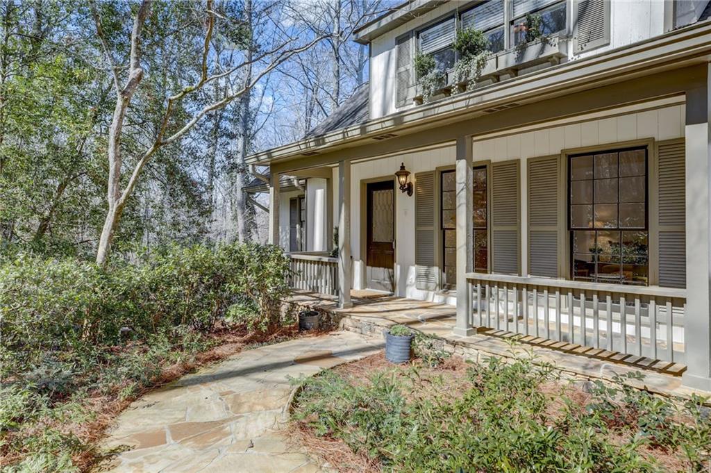 177 N Mill Court, Sandy Springs, Georgia 30328, 5 Bedrooms Bedrooms, ,4 BathroomsBathrooms,Residential,Sold,177 N Mill Court,7343988
