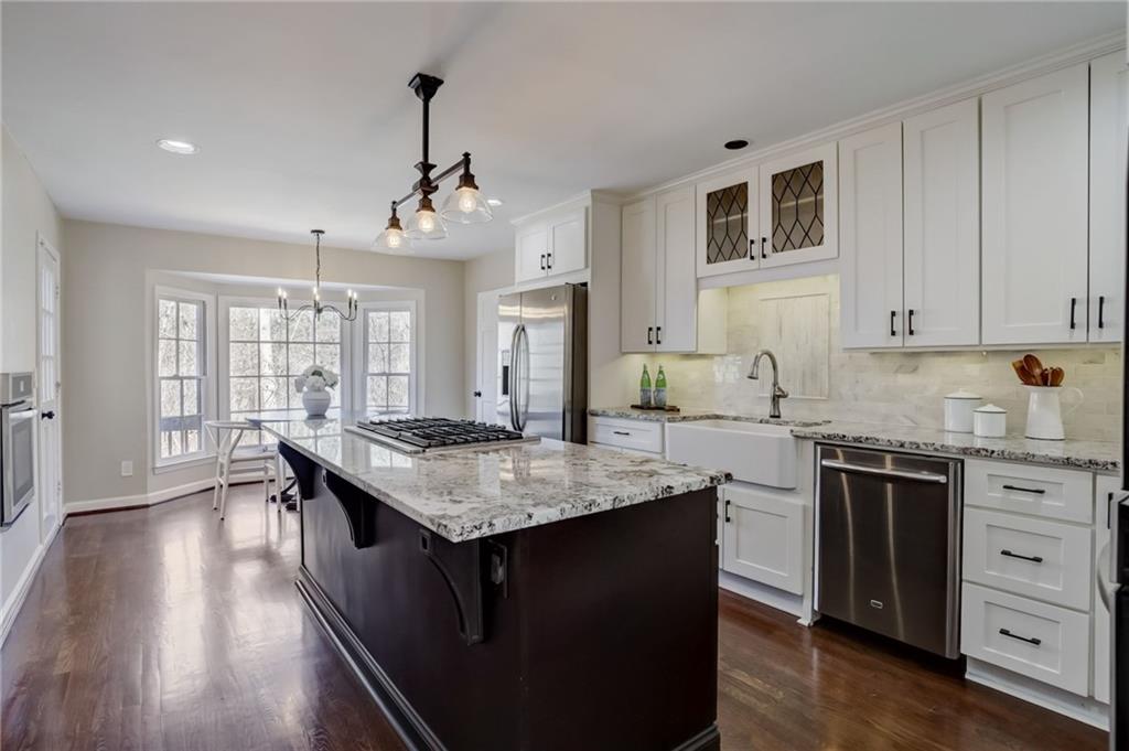 177 N Mill Court, Sandy Springs, Georgia 30328, 5 Bedrooms Bedrooms, ,4 BathroomsBathrooms,Residential,Sold,177 N Mill Court,7343988