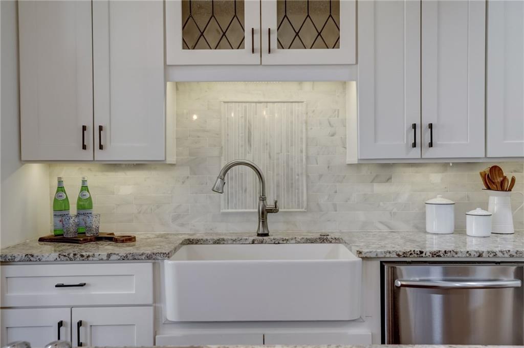 177 N Mill Court, Sandy Springs, Georgia 30328, 5 Bedrooms Bedrooms, ,4 BathroomsBathrooms,Residential,Sold,177 N Mill Court,7343988