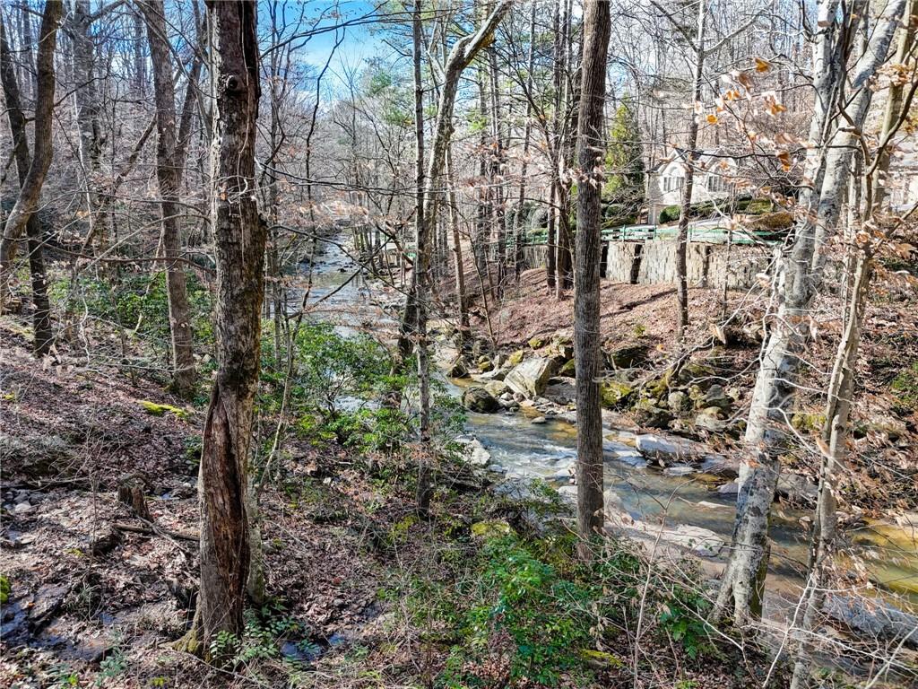 177 N Mill Court, Sandy Springs, Georgia 30328, 5 Bedrooms Bedrooms, ,4 BathroomsBathrooms,Residential,Sold,177 N Mill Court,7343988